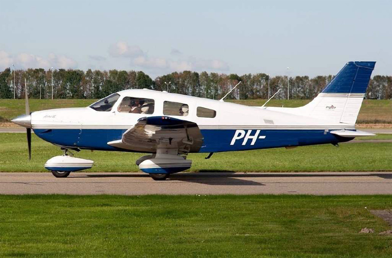 Piper-PA28-Archer-III-1.jpg